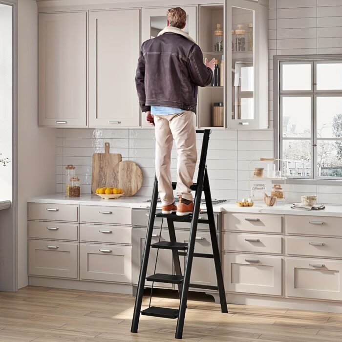 5-step folding lightweight ladder with anti slip wide pedals and easy to carry handle - Image 5