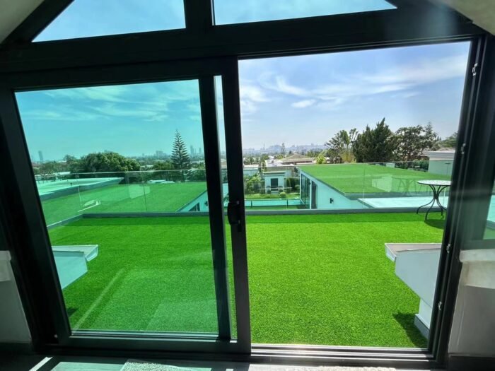 4FTX6FT Outdoor Artificial Grass Runway Blanket Roll 1.38 "Pile Height - Image 7