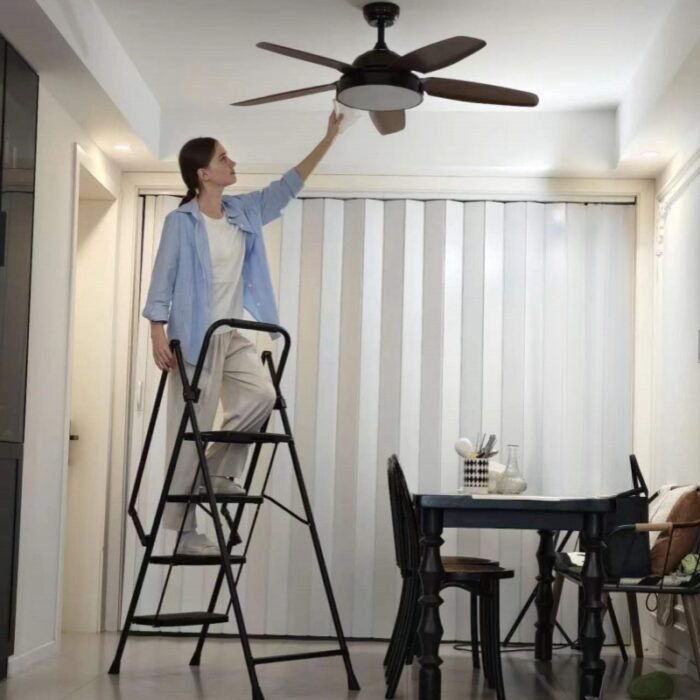 Four step lightweight folding ladder with wide anti slip pedal and safety handle - Image 5