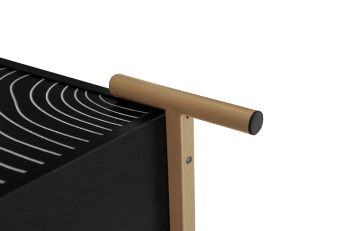 Carving 4 door panel buffet with adjustable shelves - Image 13