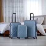 3 Piece Luggage Sets ABS Lightweight Suitcase with Two Hooks, Spinner Wheels, TSA Lock, (20/24/28) Blue