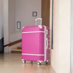 Expandable Lightweigh Single Vintage Luggage with TSA lock and Spinner Wheels (24) Pink