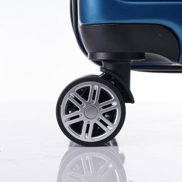 Carry-on Lightweight Luggage 20 Inch Front Open Luggage Suitcase with Front Pocket and USB Port - Image 15